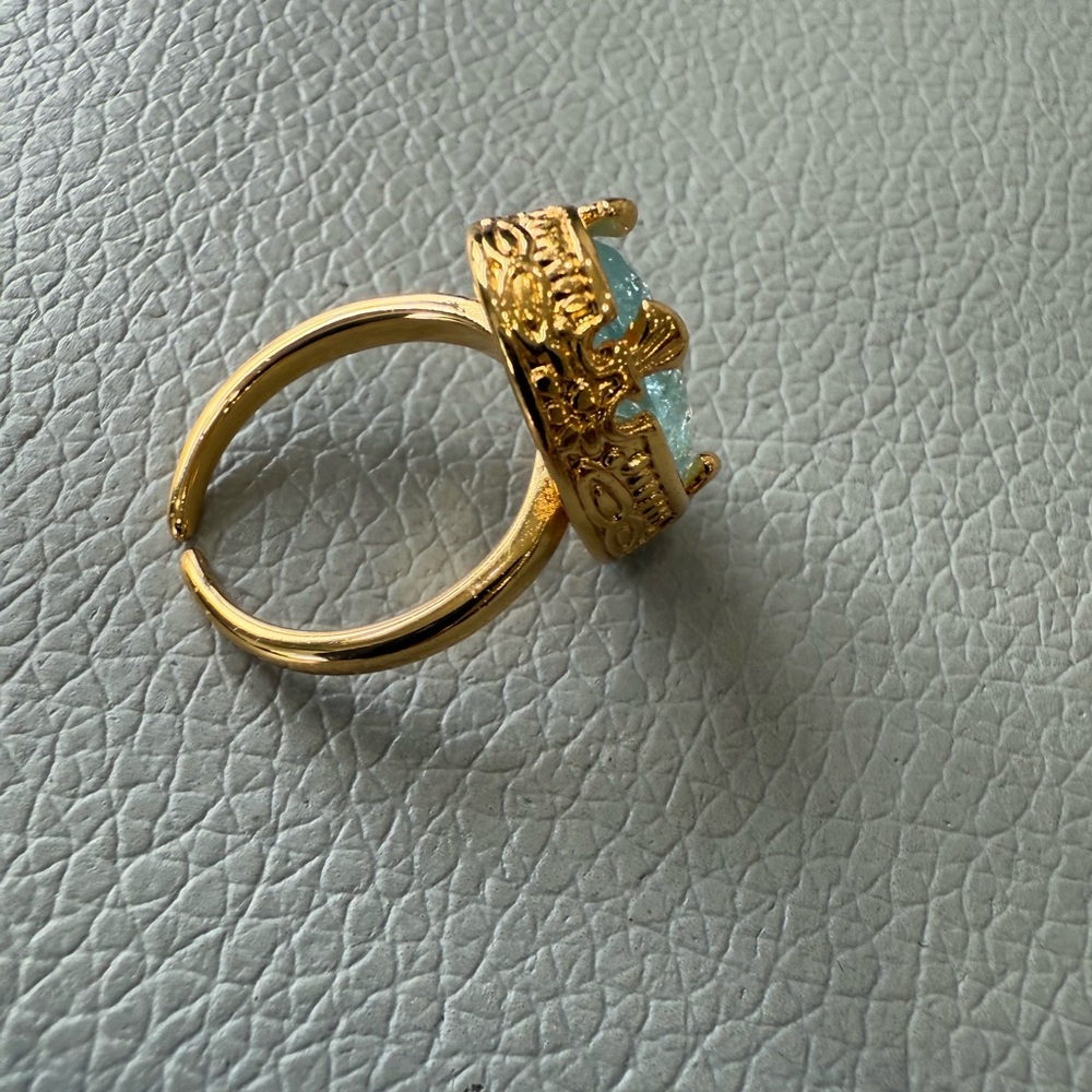 Ring & Earrings Set Blue Crystal Stone Gold Tone - Picture 10 of 13